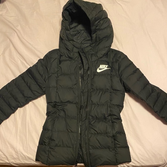 Nike Jackets & Blazers - Nike x/s puffer jacket